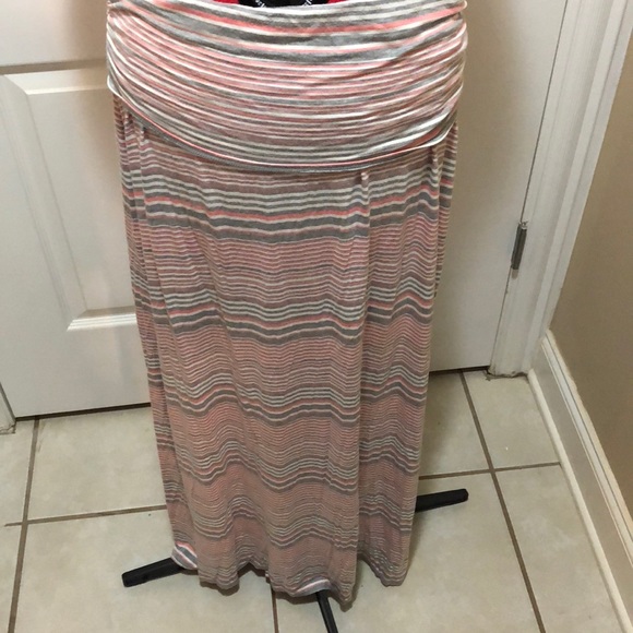 Cute beach 2 piece set! - Picture 2 of 6